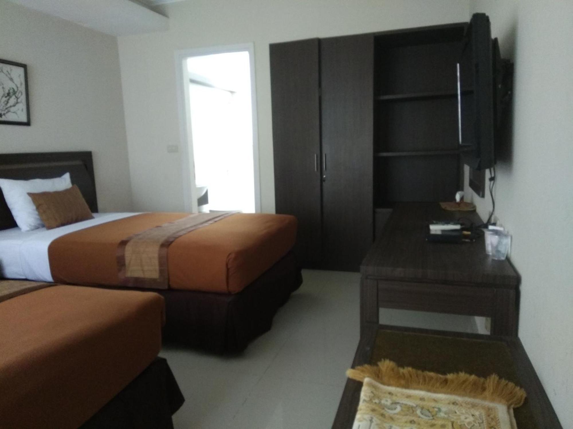 Puri Ratna Joewita Bed & Breakfast Batusangkar Room photo